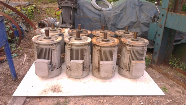 Sell> ขายมอเตอร์ หน้าแปลน SEW 3 เฟส 20HP 380V. 1460rpm. มี 8 ลูก สวยๆ เดินนิ่ม ทุ่นเดิมทุกตัว ราคาถูกครับ