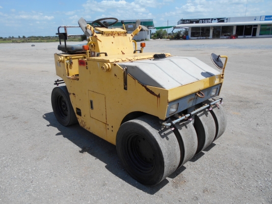 รถบด BOMAG-BW3R