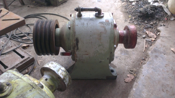 Sell> ขายหัวเกียร์ทด SKK Japan ขนาดมอเตอร์ 20 HP อัดตราทด 1:15 Output 100 rpm. สภาพสวยๆ เพิ่งตัดออกมาจากเครื่องสดๆร้อนครับ