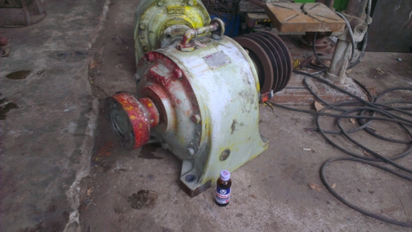 Sell> ขายหัวเกียร์ทด SKK Japan ขนาดมอเตอร์ 20 HP อัดตราทด 1:15 Output 100 rpm. สภาพสวยๆ เพิ่งตัดออกมาจากเครื่องสดๆร้อนครับ