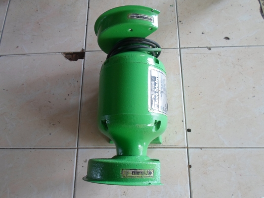 หินเจียร 6 นิ้ว ยี่ห้อ Bench  Grinder  พร้อมใช้ไฟบ้าน  2300