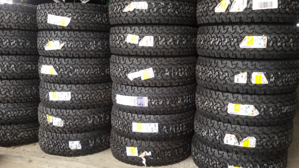 ขายยางใหม่ BF265 75 16 เส้นละ 7500