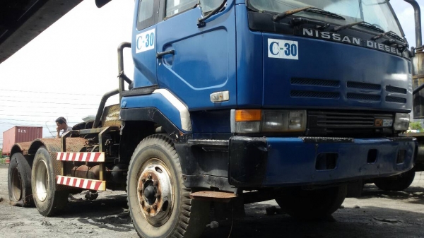 นิสสัน.10ล้อ.หัวลาก2เพลา.เครื่องPF6.350.ครัชซีสวย.ราคา.620.000บ