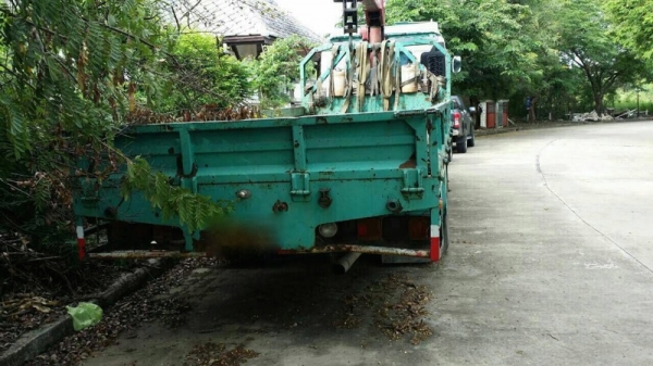 รถฮีโน่ 6 ล้อ FG1J ติดเครน 4.5 ตัน. 220 แรงม้า. ปี 49 สนใจติดต่อ 081 - 6079515 รถฮีโน่ 6 ล้อ FG1J ติดเครน 4.5 ตัน. 220 แรงม้า. ปี 49 สนใจติดต่อ 081 - 6079515