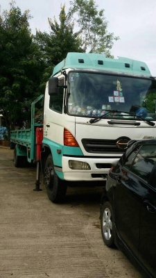 รถฮีโน่  6 ล้อ FG1J ติดเครน  4.5 ตัน.  220 แรงม้า. ปี 49  สนใจติดต่อ 081 - 6079515