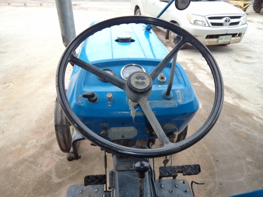 ขายถูกๆคับ 58000บาทรถไถ22แรง อุปกร 2ชุด พร้อมใช้งานคับ