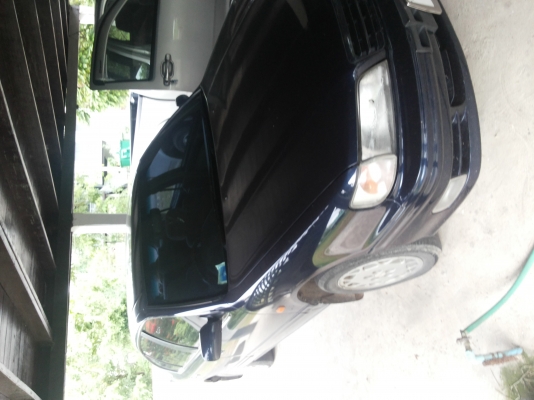 ขายรถเก๋ง นิสสัน 0865504824