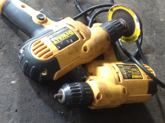 ขายสว่าน ดีวอล์