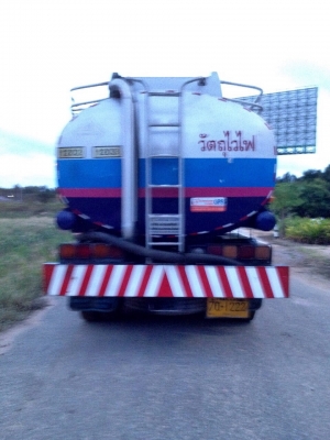 ต้องการขายรถบรรทุกน้ำมัน 1