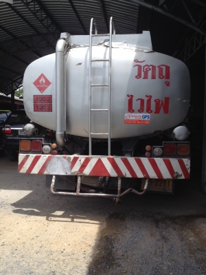 ขายรถบรรทุกน้ำมัน2 ขายรถบรรทุกน้ำมัน2