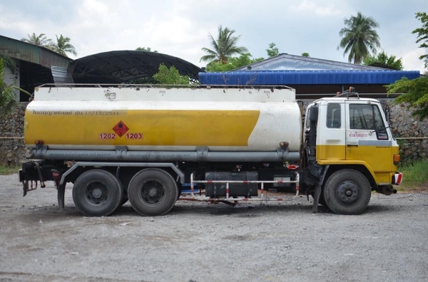 ขายรถบรรทุกน้ำมัน 4