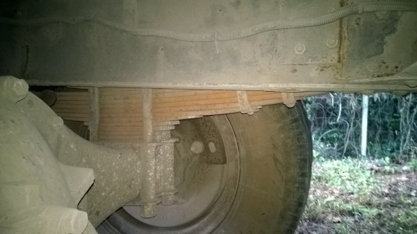 6ล้อ..195 แรง..หัว-คัสซี...FTR32HR-3000205 รถห้างแท้ๆสภาพดี...(ยกตู้ลง..ขายหัว-คัสซี)