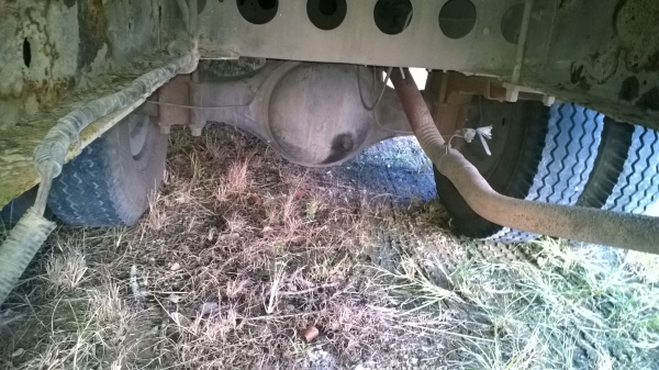 6ล้อ..195 แรง..หัว-คัสซี...FTR32HR-3000205 รถห้างแท้ๆสภาพดี...(ยกตู้ลง..ขายหัว-คัสซี)