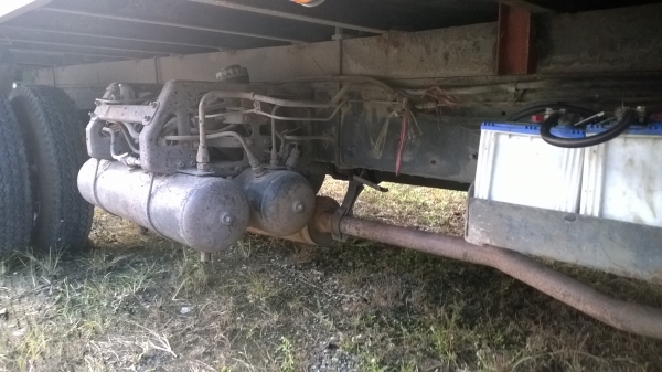 6ล้อ..195 แรง..หัว-คัสซี...FTR32HR-3000205 รถห้างแท้ๆสภาพดี...(ยกตู้ลง..ขายหัว-คัสซี)