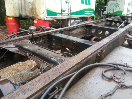 6ล้อ..195 แรง..หัว-คัสซี...FTR32HR-3000205 รถห้างแท้ๆสภาพดี...(ยกตู้ลง..ขายหัว-คัสซี)