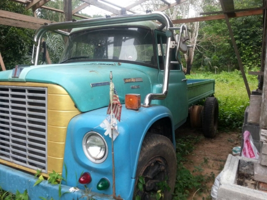 6ล้ออินเตอร์..เครื่องเดิม6สูบดีเซล...ไม่มีเล่ม..เก่าเก็บ..ขายถูกๆ