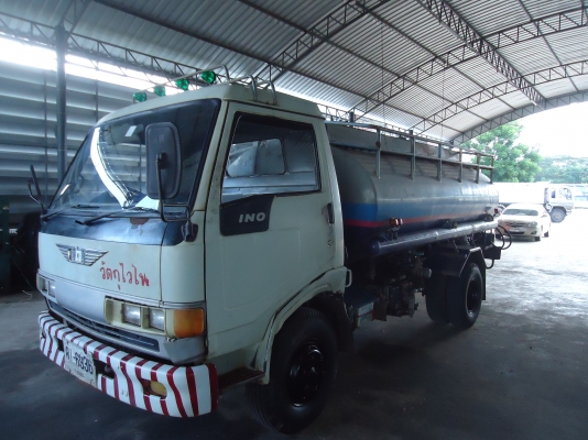 ขายด่วนรถ6ล้อFC2WEKAเครือง120แรงขรรทุกนํ้ามัน8000ลิตร