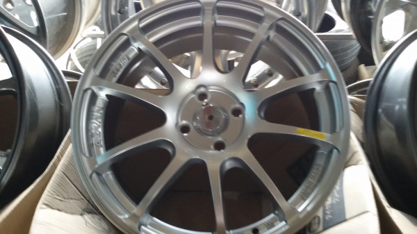 ขายล้อใหม่ขอบ17ชุดละ6500