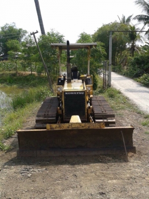 ขายด่วน รถแทรคเตอร์ตีนตะขาบ D21P-6  เก่าในใบมีดสไลด์ 6 ทิศทาง พร้อมใช้งานได้ทันที เจ้าของขายเอง