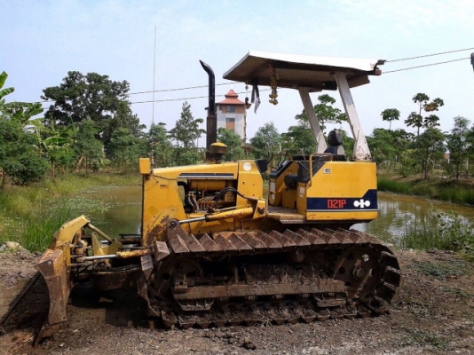 ขายด่วน รถแทรคเตอร์ตีนตะขาบ D21P-6  เก่าในใบมีดสไลด์ 6 ทิศทาง พร้อมใช้งานได้ทันที เจ้าของขายเอง