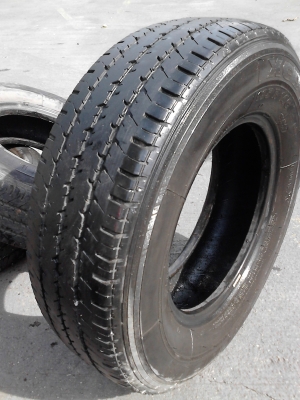 195R14 MICHELIN XCD   มี 3 เส้น  โทร.081-427-3941