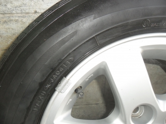 ล้อแม็ก 16นิ้ว 6รู ปาเจโร พร้อมยาง 235/60R16ปี11 สวยๆ 4 ล้อ ราคา 6500 บาท