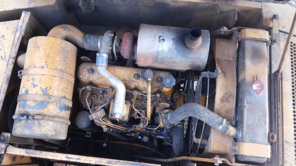 KOMATSU PC100-2สภาพเก่านอก KOMATSU PC100-2สภาพเก่านอก