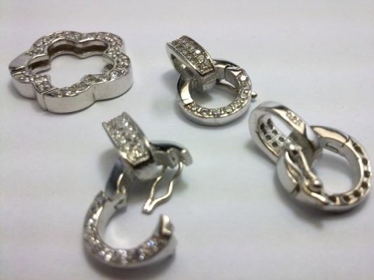 จี้เงินประดับเพชรรัสเซีย