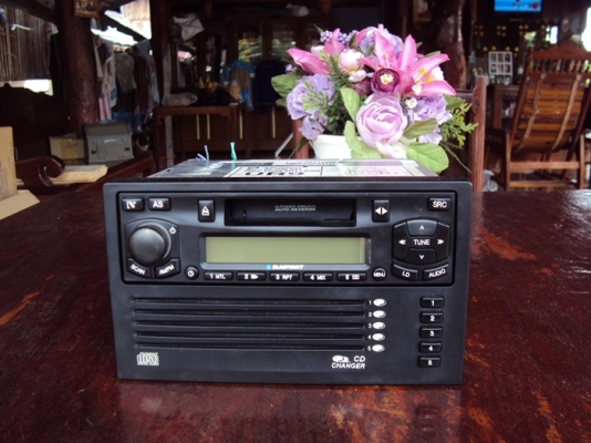 วิทยุ-เทป-ซีดี 5แผ่น ติดรถยนต์ BLAUPUNKT