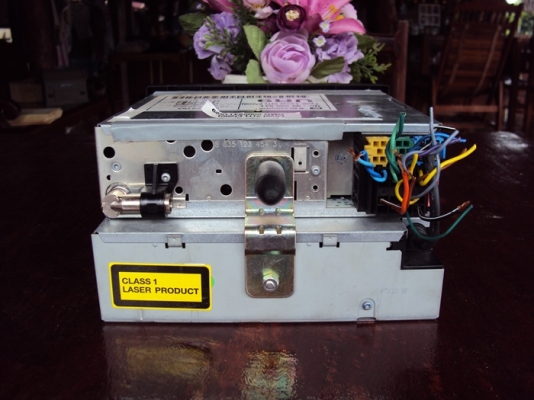 วิทยุ-เทป-ซีดี 5แผ่น ติดรถยนต์ BLAUPUNKT วิทยุ-เทป-ซีดี 5แผ่น ติดรถยนต์ BLAUPUNKT