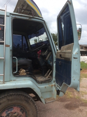 ขายISUZU ROCKY ดั๊ม 195แรง นางฟ้าแท้ รถห้าง เบรคจิฟฟี่ พวงมาลัยพาว์เวอร์ ยางดี เครื่องดี ครัทซีสวย ขาย 700,000 บาท