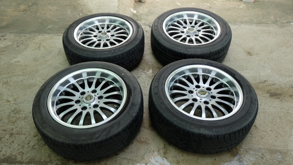 ขายเฉพาะยางปลายปี13 Falken Azenis PT-722 A/S 215-55-R17