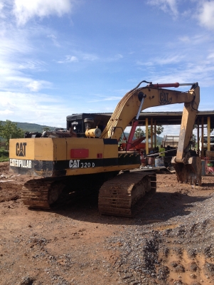 ขายรถแบคโฮ CAT E200B  รถสวย พร้อมใช้งาน