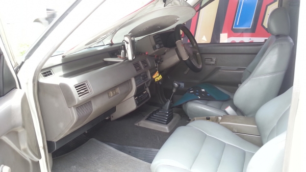 isuzu van thairung isuzu van thairung