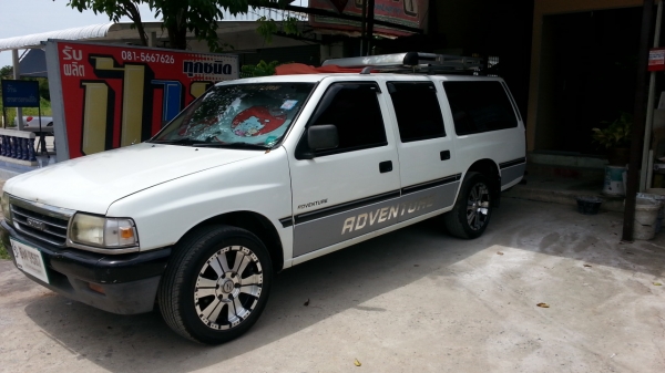 isuzu van thairung isuzu van thairung