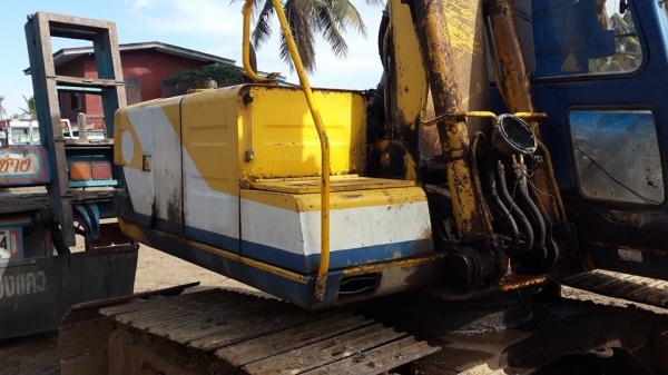 ขายแบคโฮ kobelco sk100-1 mark III เอกสารอินวอย รถใช้งานได้