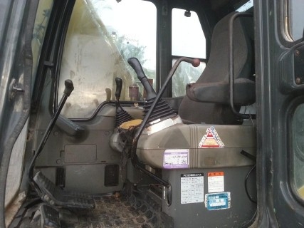 ขายแบคโฮ komatsu pc120-6 เอกสารอินวอยด์ ไฟฟ้าครบ