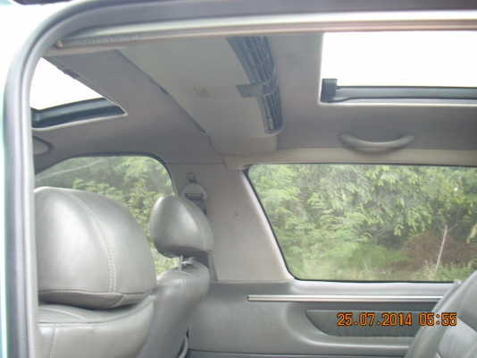 รถหรูน่าใช้มากๆๆครับ ตัวท้อปสุดของรุ่น เบาะหนังแท้ทั้งคันหุ้มมา 50000 เบาะหมุนได้แถวกลาง แถวหลังพับเก็บได้สำหรับวางของเยอะๆเหมือนฟอร์จูนเนอร์ ปรับเปลี่ยนได้หลายแบบเหมาะสำหรับครอบครัวหรือเดินทางไกลแค้มปิ้ง แอร์ออโต้แยกหน้าหลัง มีครบทั้งsunroof moonroof รถหรูน่าใช้มากๆๆครับ ตัวท้อปสุดของรุ่น เบาะหนังแท้ทั้งคันหุ้มมา 50000 เบาะหมุนได้แถวกลาง แถวหลังพับเก็บได้สำหรับวางของเยอะๆเหมือนฟอร์จูนเนอร์ ปรับเปลี่ยนได้หลายแบบเหมาะสำหรับครอบครัวหรือเดินทางไกลแค้มปิ้ง แอร์ออโต้แยกหน้าหลัง มีครบทั้งsunroof moonroof