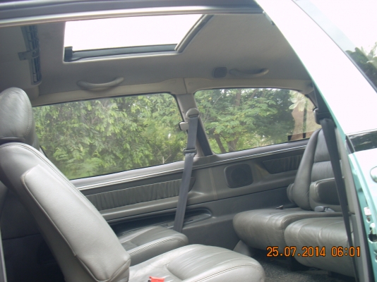 รถหรูน่าใช้มากๆๆครับ ตัวท้อปสุดของรุ่น เบาะหนังแท้ทั้งคันหุ้มมา 50000 เบาะหมุนได้แถวกลาง แถวหลังพับเก็บได้สำหรับวางของเยอะๆเหมือนฟอร์จูนเนอร์ ปรับเปลี่ยนได้หลายแบบเหมาะสำหรับครอบครัวหรือเดินทางไกลแค้มปิ้ง แอร์ออโต้แยกหน้าหลัง มีครบทั้งsunroof moonroof รถหรูน่าใช้มากๆๆครับ ตัวท้อปสุดของรุ่น เบาะหนังแท้ทั้งคันหุ้มมา 50000 เบาะหมุนได้แถวกลาง แถวหลังพับเก็บได้สำหรับวางของเยอะๆเหมือนฟอร์จูนเนอร์ ปรับเปลี่ยนได้หลายแบบเหมาะสำหรับครอบครัวหรือเดินทางไกลแค้มปิ้ง แอร์ออโต้แยกหน้าหลัง มีครบทั้งsunroof moonroof