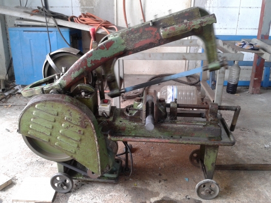 เครื่องเลื่อย