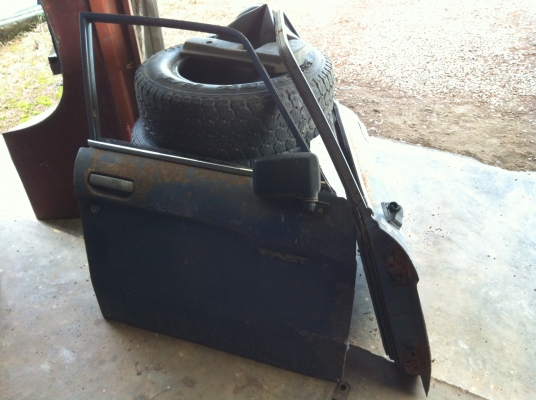 ประตู kb20 (isuzu faster) บานเต็ม ประตู kb20 (isuzu faster) บานเต็ม