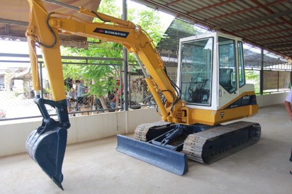 Komatsu PC40-6 มีเก๋ง มือสองญี่ปุ่นแท้นำเข้าเอง ไม่เคยใช้งานในไทย