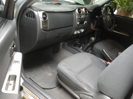 มือเดียวป้ายแดงไม่เคยชนไม่จมน้ำ