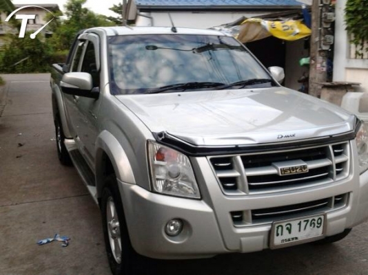 มือเดียวป้ายแดงไม่เคยชนไม่จมน้ำ