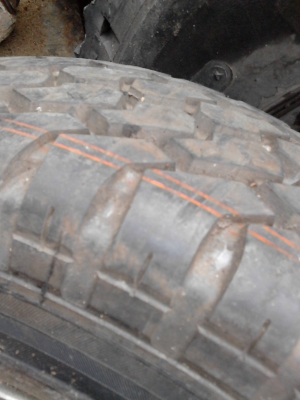 ( กะทะ 5  รู  ขอบ 14 ) TOYOTA  195R14  กะทะพร้อมล้อยาง 1 ล้อ  สวยๆดอกยางหนา โทร.081-427-3941