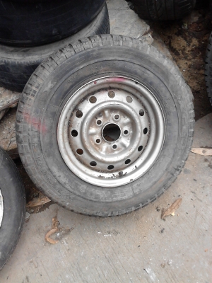 ( กะทะ 5  รู  ขอบ 14 ) TOYOTA  195R14  กะทะพร้อมล้อยาง 1 ล้อ  สวยๆดอกยางหนา โทร.081-427-3941