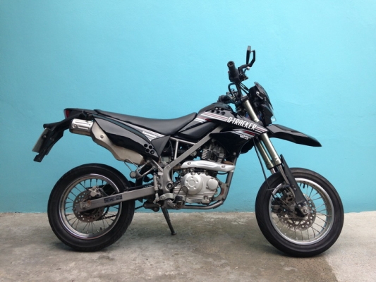 D-Tracker125 หัวฉีด สตาร์ทมือ ราคา 46,000 บาท D-Tracker125 หัวฉีด สตาร์ทมือ ราคา 46,000 บาท