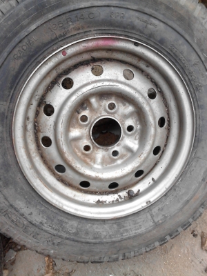 ( กะทะ 5  รู  ขอบ 14 ) TOYOTA  195R14  กะทะพร้อมล้อยาง 1 ล้อ  สวยๆดอกยางหนา โทร.081-427-3941