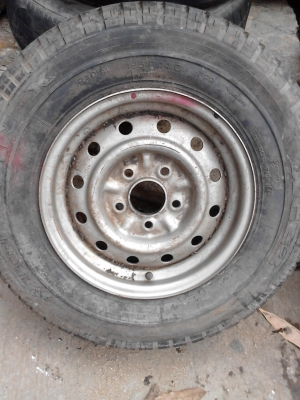 195R14   BRIDGESTONE LEO 677  โทร.081-427-3941