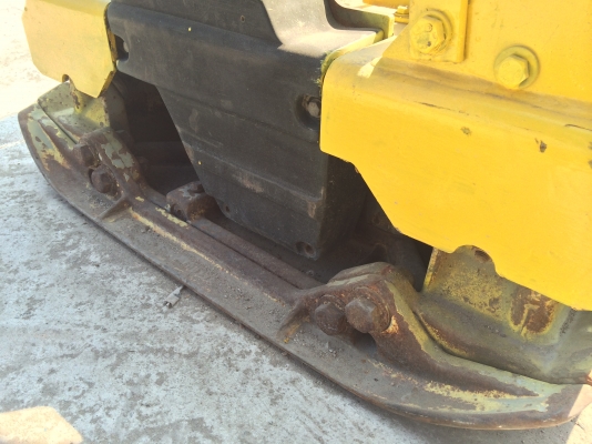 เครื่องตบดิน!!!   SAKAI    DVH30    รหัสสินค้า : 14001657   หรือเพิ่มเติมไดที่ www.nihonmono.com